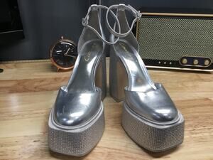 Circus NY by Sam Edelman Bailey Women 6 Silver Ankle Strap Platform Heel Sandals